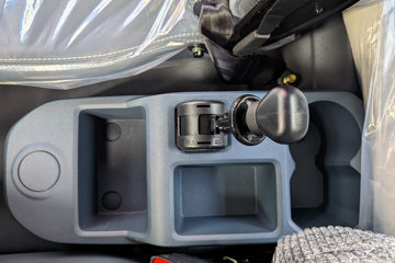 ������������M3V 4.3L���� 240���� 4X2 ��ʿ��8�� 5.2�������ػ���ͼƬ