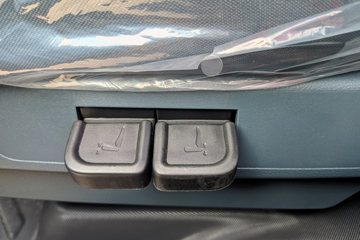 ������������M3V 4.3L���� 240���� 4X2 ��ʿ��8�� 5.2�������ػ���ͼƬ