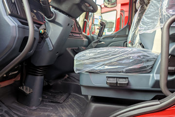 ������������M3V 4.3L���� 240���� 4X2 ��ʿ��8�� 5.2�������ػ���ͼƬ