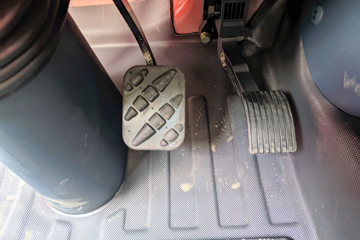 ������������M3V 4.3L���� 240���� 4X2 ��ʿ��8�� 5.2�������ػ���ͼƬ