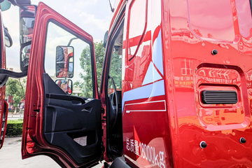 ������������M3V 4.3L���� 240���� 4X2 ��ʿ��8�� 5.2�������ػ���ͼƬ