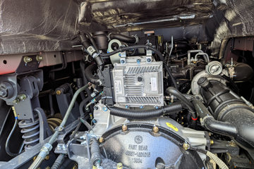 ������������M3V 4.3L���� 240���� 4X2 ��ʿ��8�� 5.2�������ػ���ͼƬ