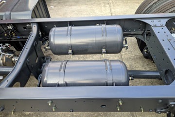 ������������M3V 4.3L���� 240���� 4X2 ��ʿ��8�� 5.2�������ػ���ͼƬ