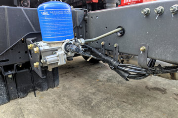 ������������M3V 4.3L���� 240���� 4X2 ��ʿ��8�� 5.2�������ػ���ͼƬ