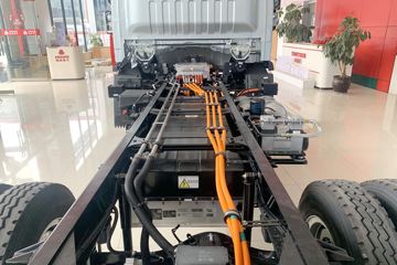 ����HOWO ͳ˧ 4.5T 4.15�׵��Ŵ��綯�����Ῠ ����ʱ��140.41kWhͼƬ