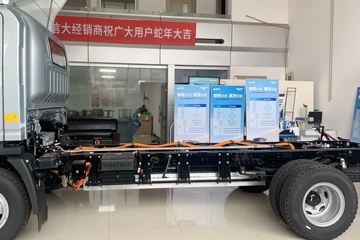 ����HOWO ͳ˧ 4.5T 4.15�׵��Ŵ��綯�����Ῠ ����ʱ��140.41kWhͼƬ