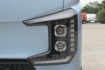 �칤�Ῠ ���� ��ɲ 4.4�׵��Ŵ��綯��ʽ�Ῠ ����ʱ��140.41kWhͼƬ