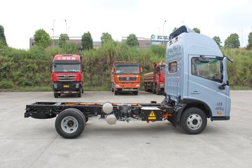 �칤�Ῠ ���� ��ɲ 4.4�׵��Ŵ��綯��ʽ�Ῠ ����ʱ��140.41kWhͼƬ