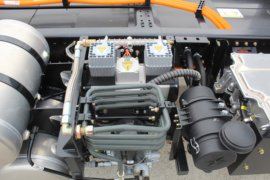 汉界&nbsp;电动载货车底盘图片