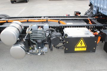 �칤�Ῠ ���� ��ɲ 4.4�׵��Ŵ��綯��ʽ�Ῠ ����ʱ��140.41kWhͼƬ