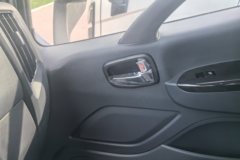 福田奥铃新捷运 青春无敌版 2.5L柴油 151马力 万里扬6档 4.17米单排栏板轻卡(宽体)