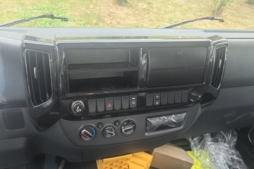 ��������½��� �ഺ�޵а� 2.5L���� 151���� ������6�� 4.17�׵��������Ῠ(����)ͼƬ