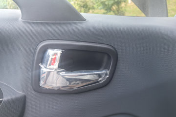 ��������½��� �ഺ�޵а� 2.5L���� 151���� ������6�� 4.17�׵��������Ῠ(����)ͼƬ