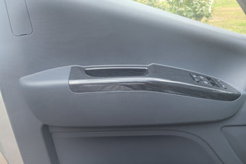 ��������½��� �ഺ�޵а� 2.5L���� 151���� ������6�� 4.17�׵��������Ῠ(����)ͼƬ