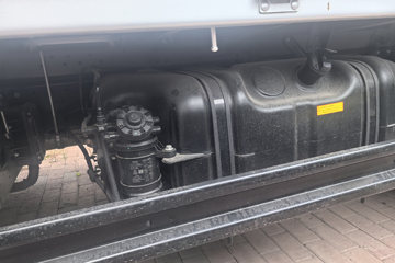 ��������½��� �ഺ�޵а� 2.5L���� 151���� ������6�� 4.17�׵��������Ῠ(����)ͼƬ