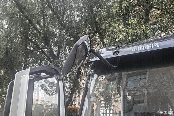 选购中国重汽豪沃统帅让您宽赢天下赚钱有道