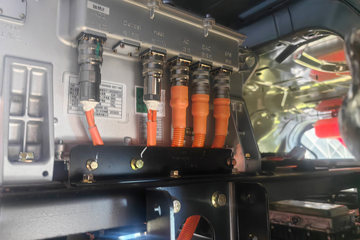 һ����� J6P 6X4 ���綯ǣ����528.13kWhͼƬ