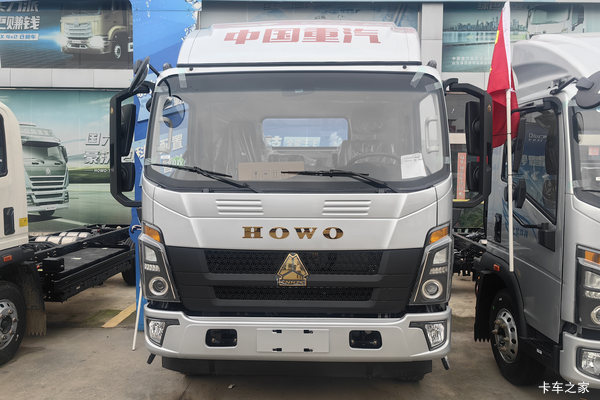 重汽HOWO悍将 2.5L柴油 170马力 中国重汽10档 5.15米单排厢式轻卡