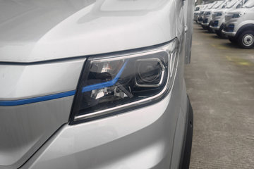 SRM��ԴT5LEV ��׼�� 4X2 3.71�׵��Ŵ��綯��س� ����ʱ��70.47kWhͼƬ