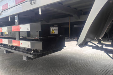 SRM��ԴT5LEV ���а� 3.7�׵��Ŵ��綯����΢�� ����ʱ��55.7kWhͼƬ