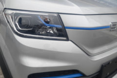 SRM鑫源 T5LEV 2024款城际版 3.5T 3.8米单排纯电动栏板微卡70.47kWh