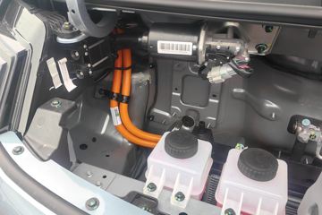 Զ������F3E 2025���ǻ۰� Һɲ 3.82�׵��Ŵ��綯����΢�� ����ʱ��56kWhͼƬ