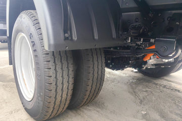 Զ������F3E 2025���ǻ۰� Һɲ 3.82�׵��Ŵ��綯����΢�� ����ʱ��56kWhͼƬ