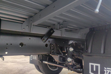 Զ������F3E 2025���ǻ۰� Һɲ 3.82�׵��Ŵ��綯����΢�� ����ʱ��56kWhͼƬ