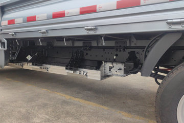 Զ������F3E 2025���ǻ۰� Һɲ 3.82�׵��Ŵ��綯����΢�� ����ʱ��56kWhͼƬ