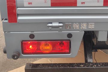 Զ������F3E 2025���ǻ۰� Һɲ 3.82�׵��Ŵ��綯����΢�� ����ʱ��56kWhͼƬ