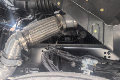 解放J7 领航版 13.2L柴油 640马力 6X4 一汽解放12档 高顶 牵引车