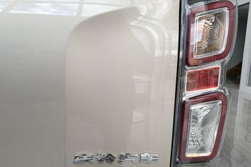 ���� ��ʮ��T30̽�ռ� 2024�� ������ 3.0T���� 143���� ���� �ֶ�˫��Ƥ��ͼƬ