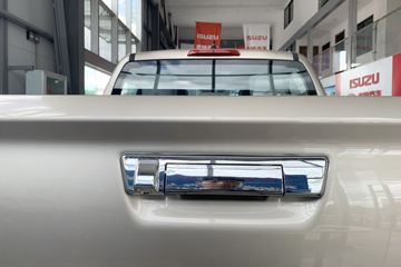 ���� ��ʮ��T30̽�ռ� 2024�� ������ 3.0T���� 143���� ���� �ֶ�˫��Ƥ��ͼƬ