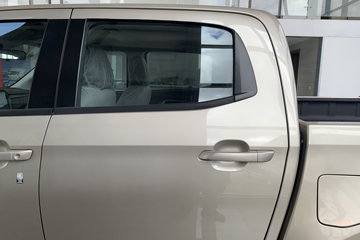 ���� ��ʮ��T30̽�ռ� 2024�� ������ 3.0T���� 143���� ���� �ֶ�˫��Ƥ��ͼƬ