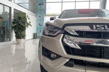 ���� ��ʮ��T30̽�ռ� 2024�� ������ 3.0T���� 143���� ���� �ֶ�˫��Ƥ��ͼƬ