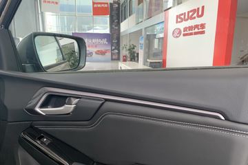 ���� ��ʮ��T30̽�ռ� 2024�� ������ 3.0T���� 143���� ���� �ֶ�˫��Ƥ��ͼƬ