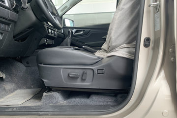 ���� ��ʮ��T30̽�ռ� 2024�� ������ 3.0T���� 143���� ���� �ֶ�˫��Ƥ��ͼƬ