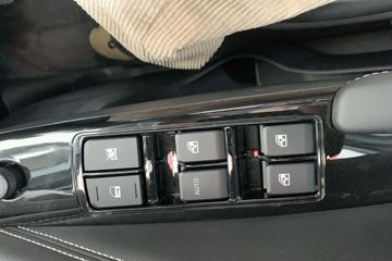 ���� ��ʮ��T30̽�ռ� 2024�� ������ 3.0T���� 143���� ���� �ֶ�˫��Ƥ��ͼƬ