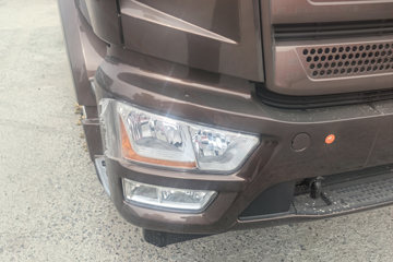 һ�����J6L ��Ӣ�� 5.7L���� 290���� 4X2 ��ʿ��8�� �߶� 6.75�������ػ���ͼƬ