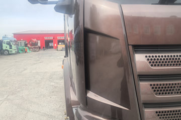 һ�����J6L ��Ӣ�� 5.7L���� 290���� 4X2 ��ʿ��8�� �߶� 6.75�������ػ���ͼƬ