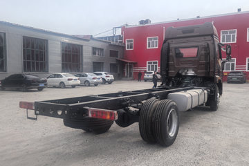 һ�����J6L ��Ӣ�� 5.7L���� 290���� 4X2 ��ʿ��8�� �߶� 6.75�������ػ���ͼƬ