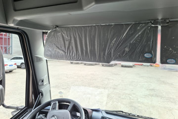 һ�����J6L ��Ӣ�� 5.7L���� 290���� 4X2 ��ʿ��8�� �߶� 6.75�������ػ���ͼƬ