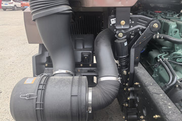 һ�����J6L ��Ӣ�� 5.7L���� 290���� 4X2 ��ʿ��8�� �߶� 6.75�������ػ���ͼƬ