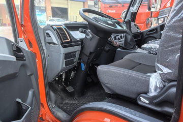 �����½�����S1 2.5L���� 160���� 4X2 ��ʿ��10�� 3.5�׵�����ж��ͼƬ