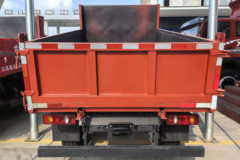 东风新疆拓行S1 2.5L柴油 160马力 4X2 法士特10档 3.5米单排自卸车