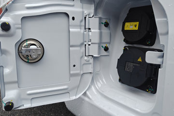Զ�� ����F1E 2025���ǻ۰�  3.05�׵��Ŵ��綯��ʽ΢�� ����51.39kWhͼƬ