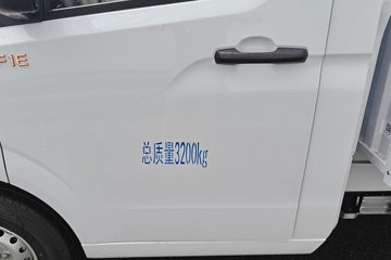 Զ�� ����F1E 2025���ǻ۰�  3.05�׵��Ŵ��綯��ʽ΢�� ����51.39kWhͼƬ