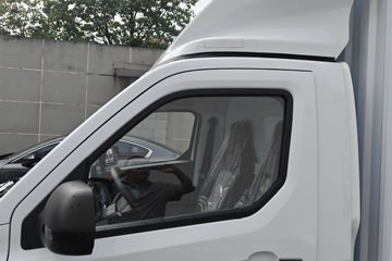 Զ�� ����F1E 2025���ǻ۰�  3.05�׵��Ŵ��綯��ʽ΢�� ����51.39kWhͼƬ