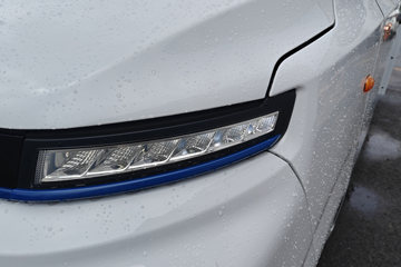 Զ�� ����F1E 2025���ǻ۰�  3.05�׵��Ŵ��綯��ʽ΢�� ����51.39kWhͼƬ