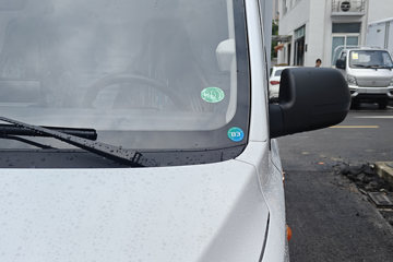 Զ�� ����F1E 2025���ǻ۰�  3.05�׵��Ŵ��綯��ʽ΢�� ����51.39kWhͼƬ